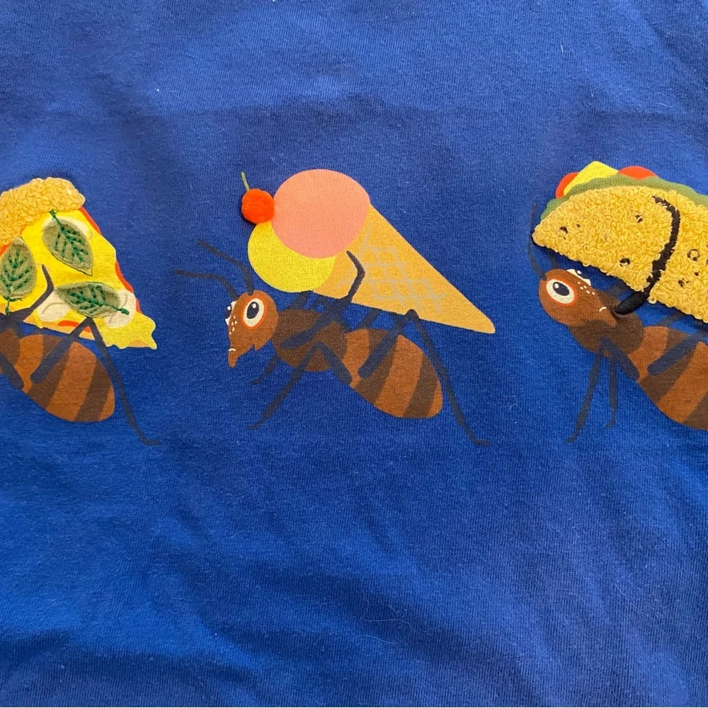 Mini Boden Blue Tee with Ant Design size 11-12 in Good Pre-Owned Condition - Picture 2 of 3